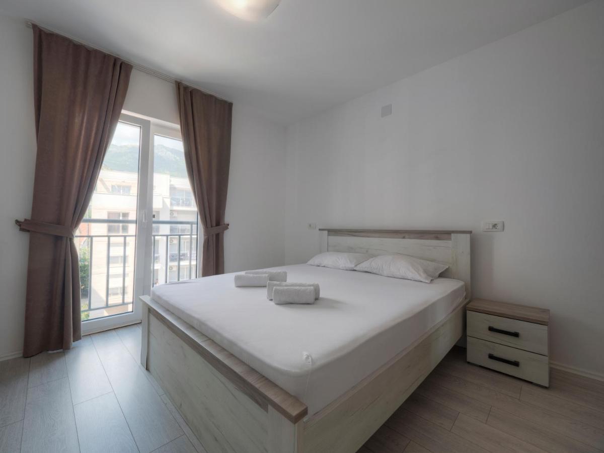 Family Three Bedroom Apartment Brando Budva Bagian luar foto