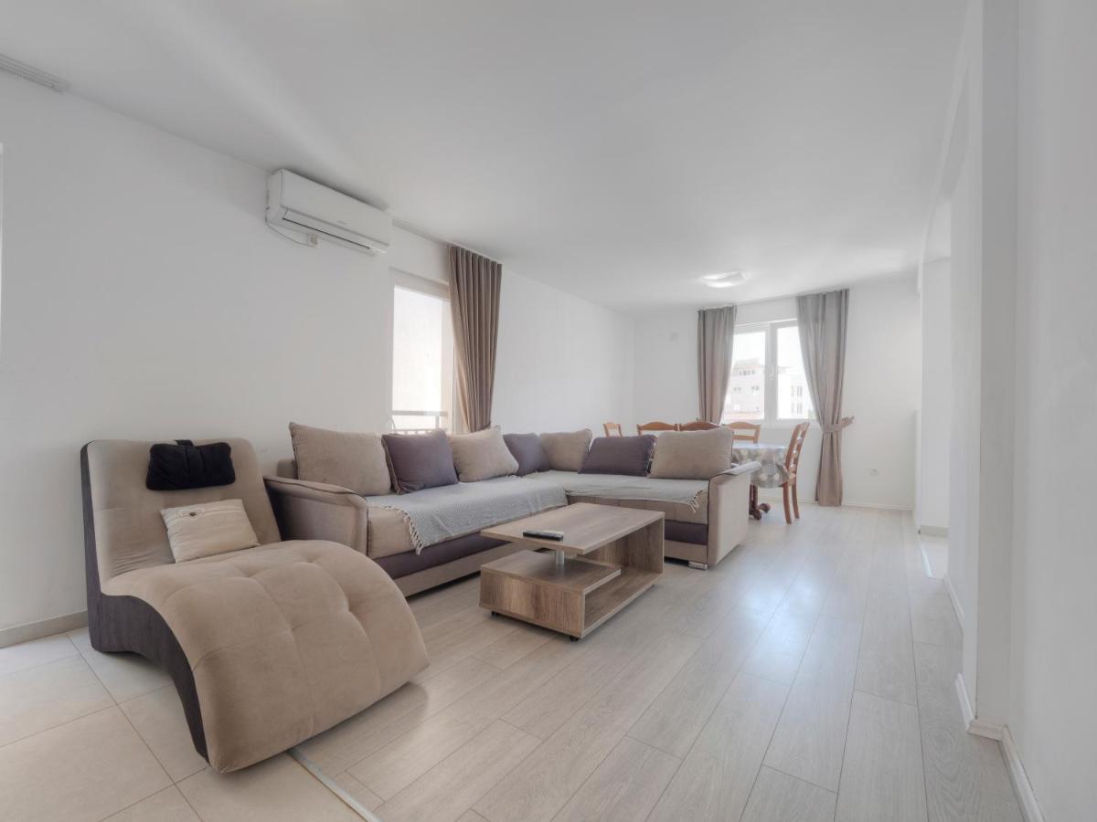 Family Three Bedroom Apartment Brando Budva Bagian luar foto